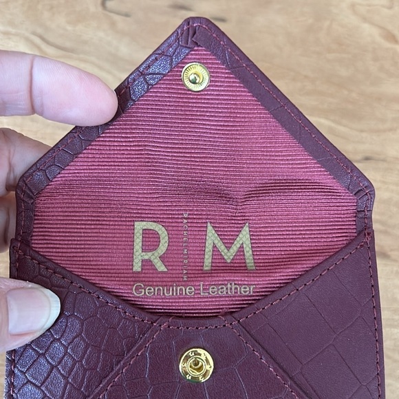 Rachel Miriam Leather Croc Embossed Card Case Purse - Picture 3 of 6